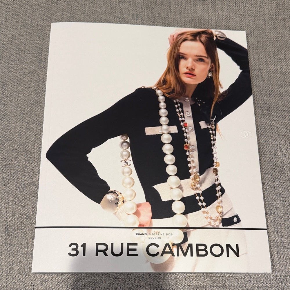 Chanel magazine